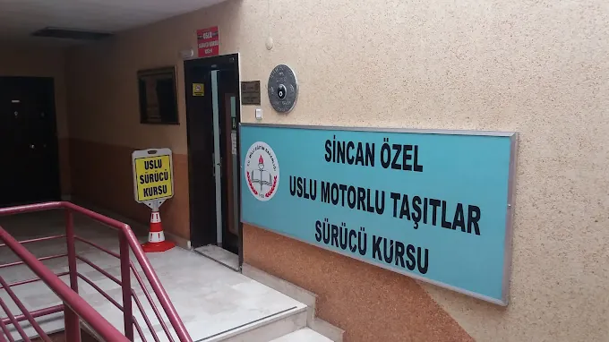 Sincan Uslu Sürücü Kursu giriş tabelası